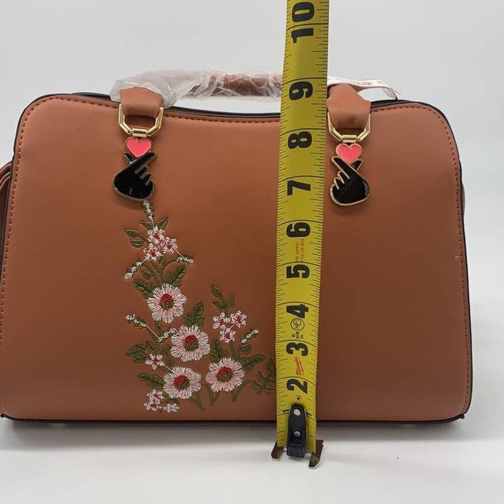 Tan Embroidered Tote Purse - Picture 8 of 8